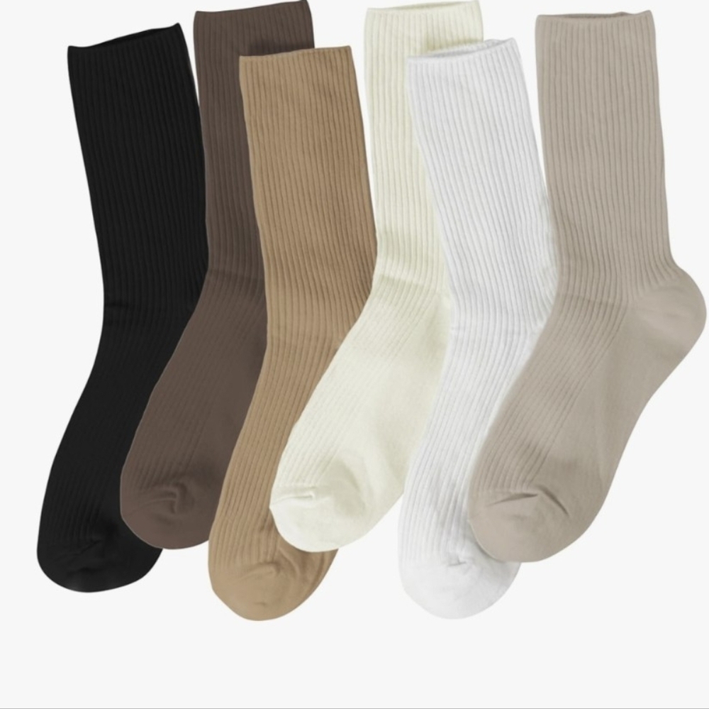 NWT Ribbed Boot Socks in Neutral Tones